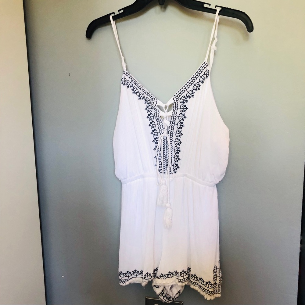 2/$20 White romper size M